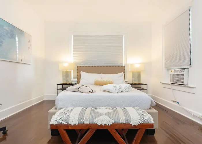 Two Bedroom Apartment Downtown - Heart Of Wynwood - Private Parking